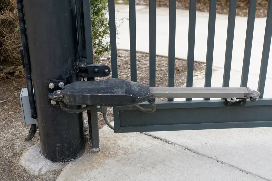 Driveway gate operator and drive hardware in Denver, CO